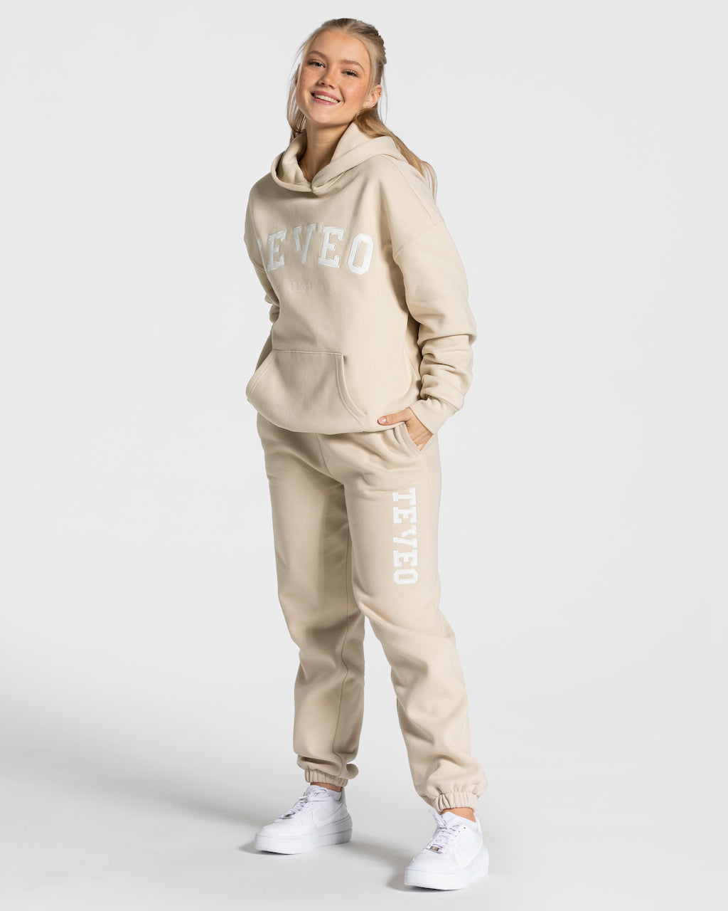 Teveo College Oversized Hoodie Beige | SWURZM-784