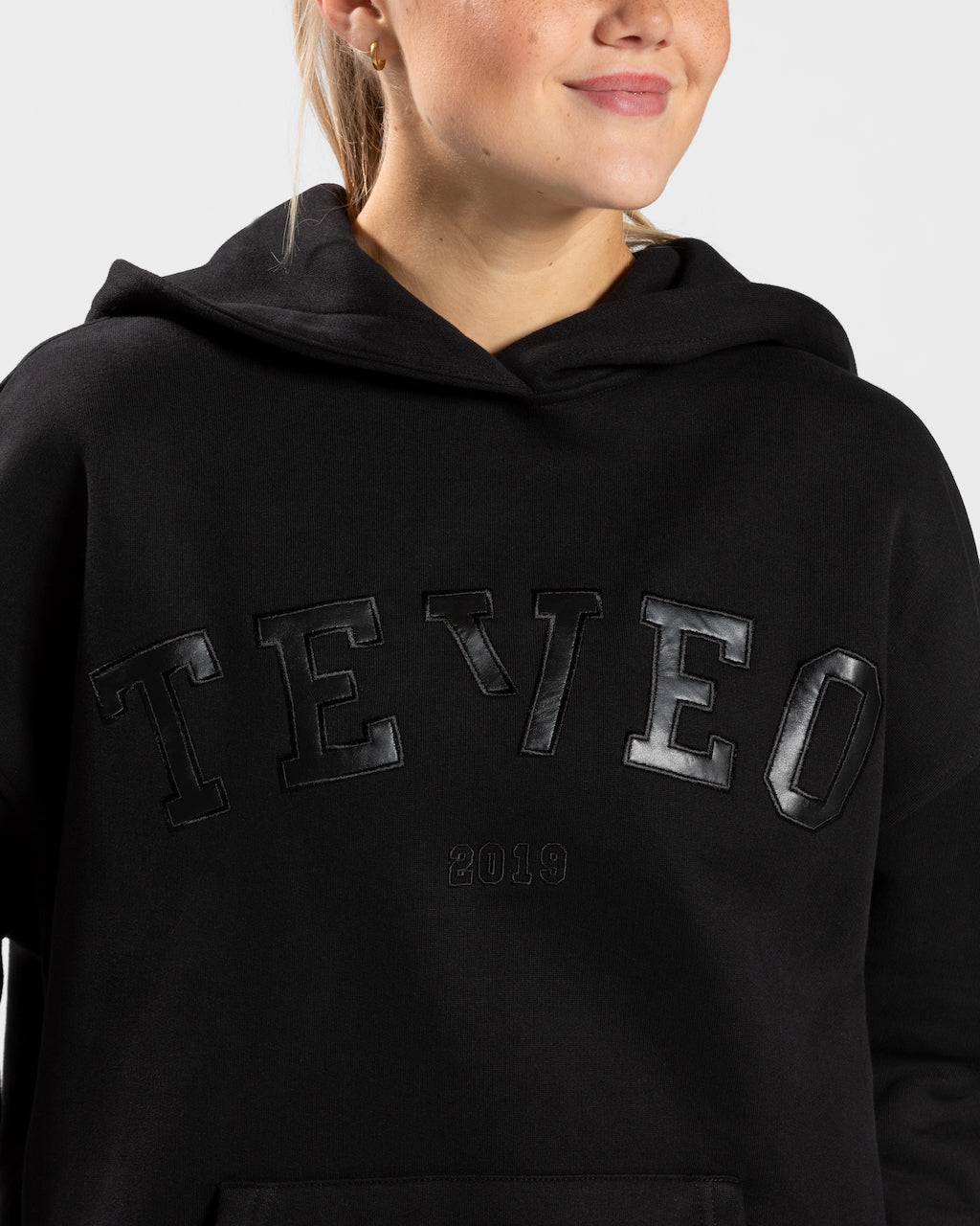 Teveo College Oversized Hoodie Schwarz | ACMJWI-527