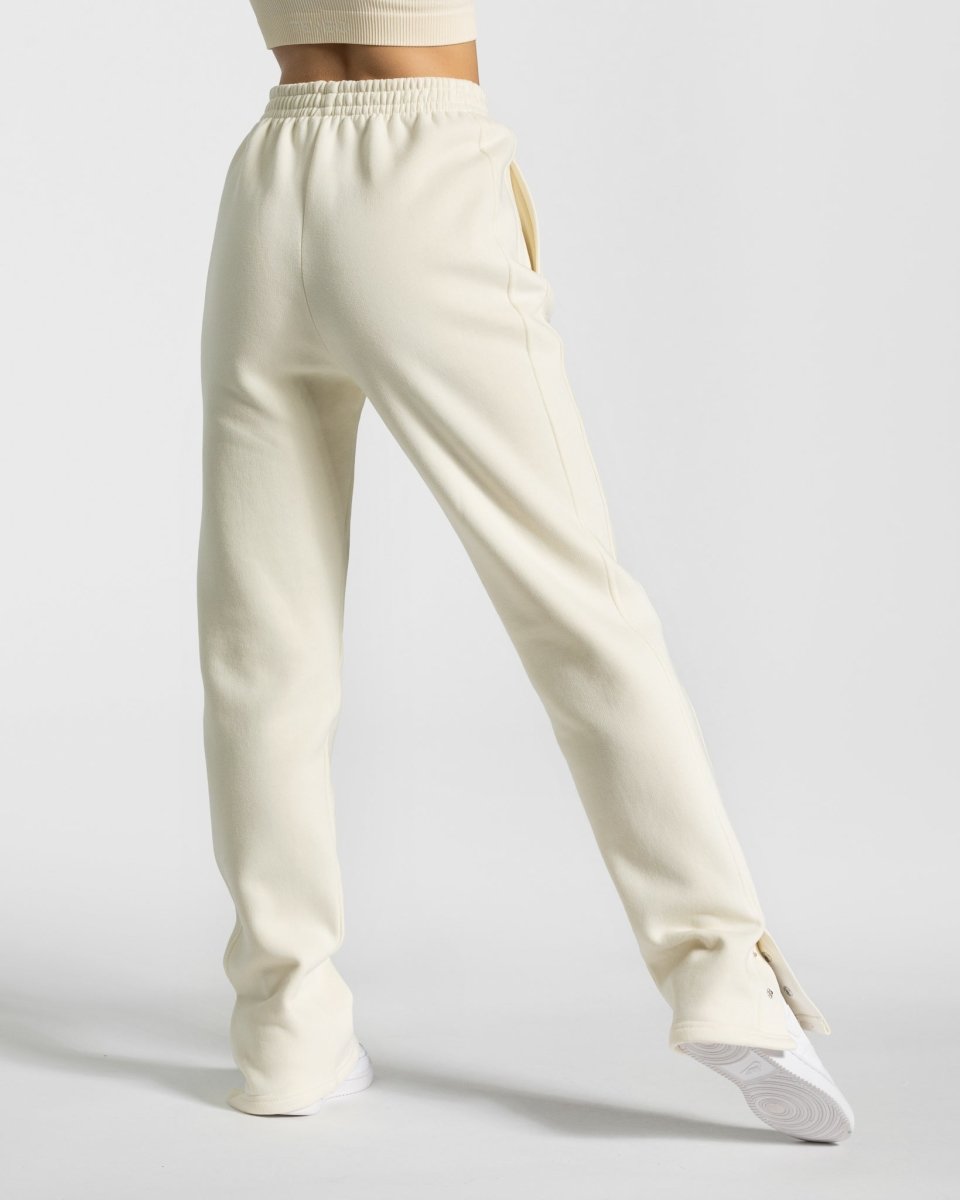 Teveo Sassy Slit Jogger Ivory | ZAKPYC-729